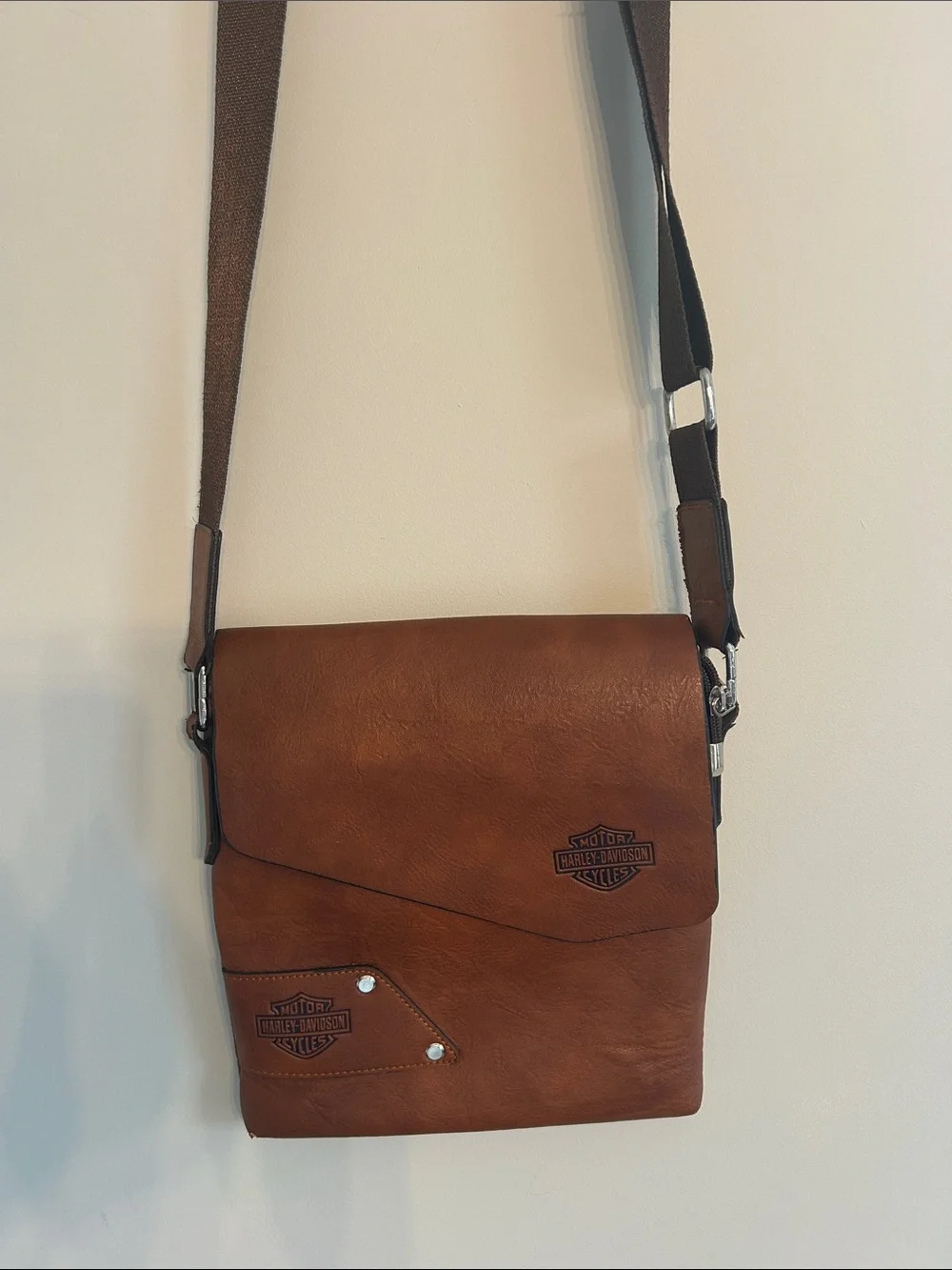 Harley-Davidson Hand made Tan/Brown Leather Messenger Bag with Shoulder Strap